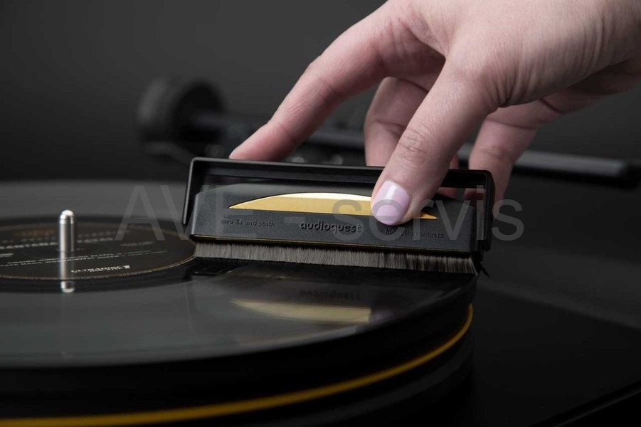 VINYL Čistící kartáček na LP - AUDIOQUEST - kopie